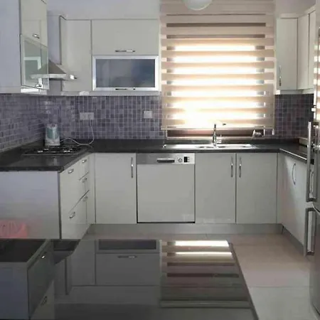 Fabulous Villa With Shared Pool And Jacuzzi In Kemer