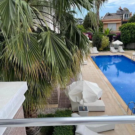 Fabulous Villa With Shared Pool And Jacuzzi In Kemer فيلة أنطاليا